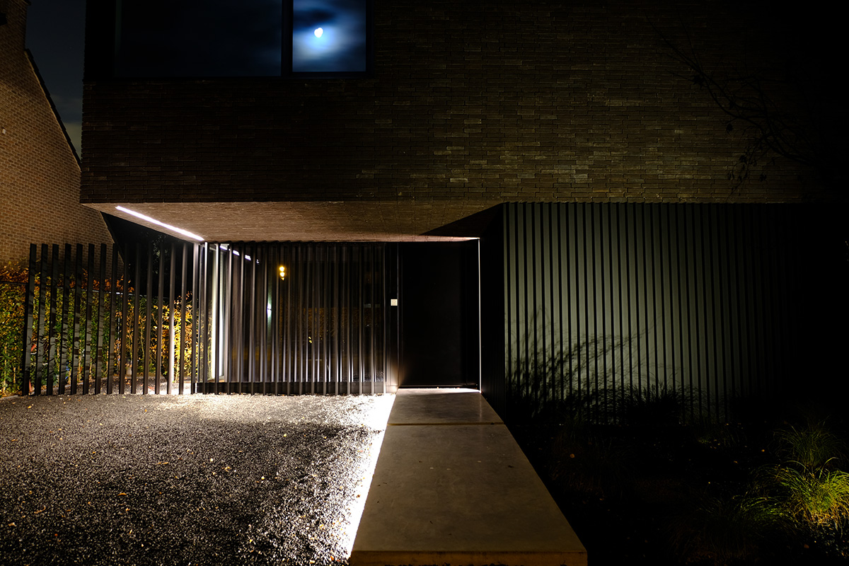 Woning R and M